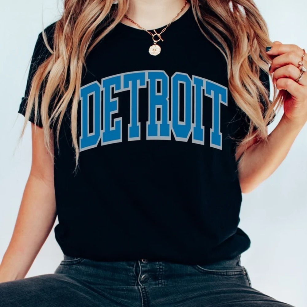 Detroit Football Shirt  Retro Style T-Shirt Gift For Lions Football Fan